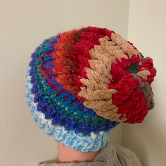 Very Soft Knit Toboggan OS - Picture 7 of 9